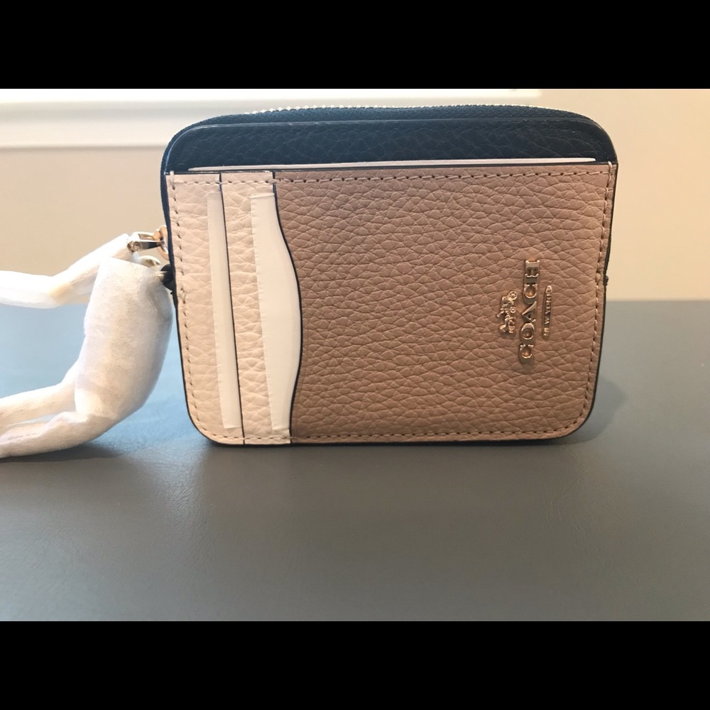 COACH ZIP CARD CASE IN COLORBLOCK LEATHER